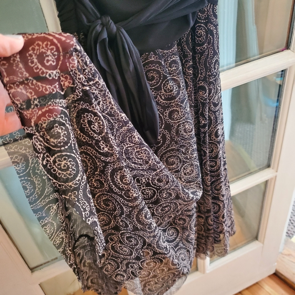 Dress - Picture 5 of 5